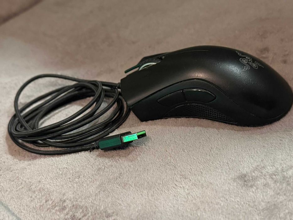 Rato Razer Deathadder Essential