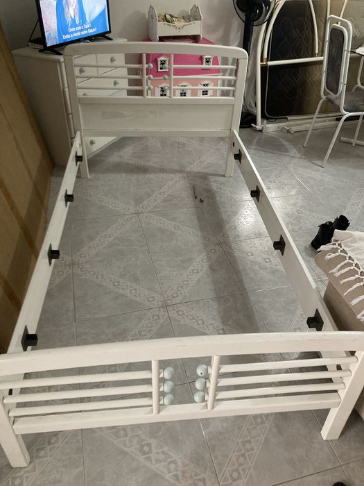 Cama de pessoa e meia