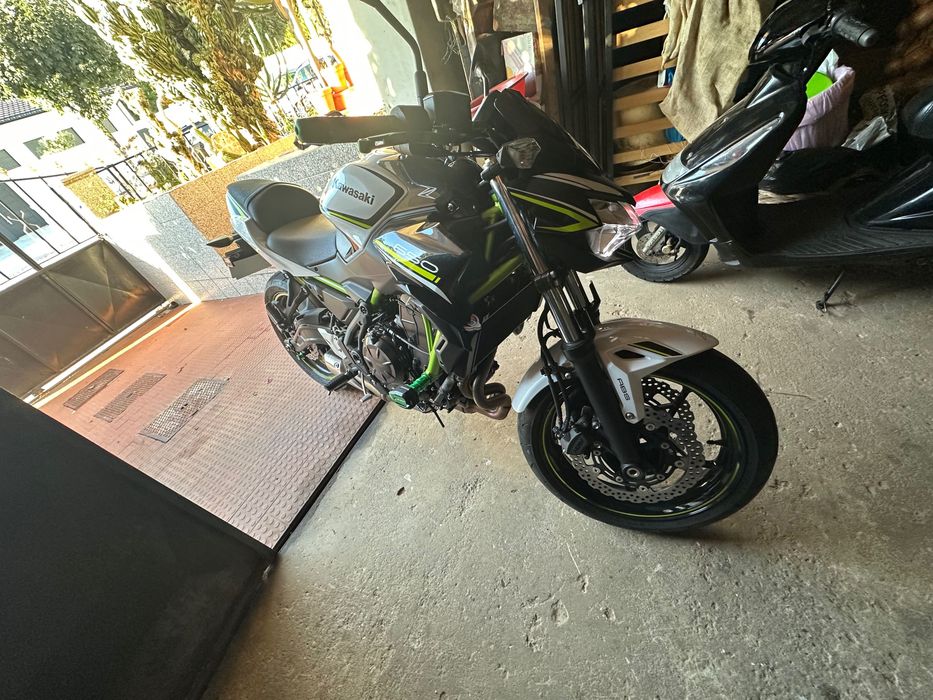 Vendo Kawasaki z650