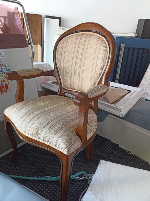 Cadeirões estofados