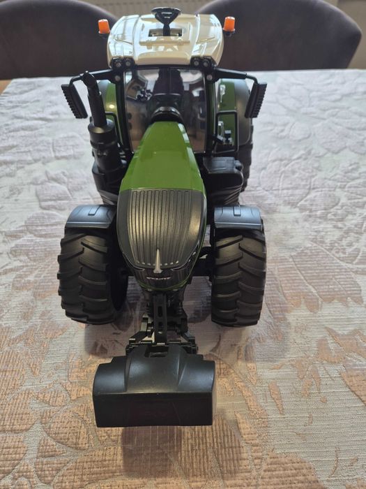 Traktor Fendt 1050 Vario