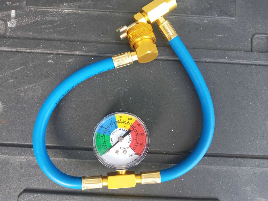 Оренда конектора для заправки авто кондиціонера