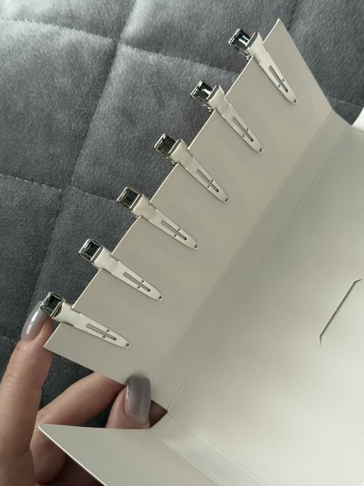 Zestaw spinek do włosów Chanel