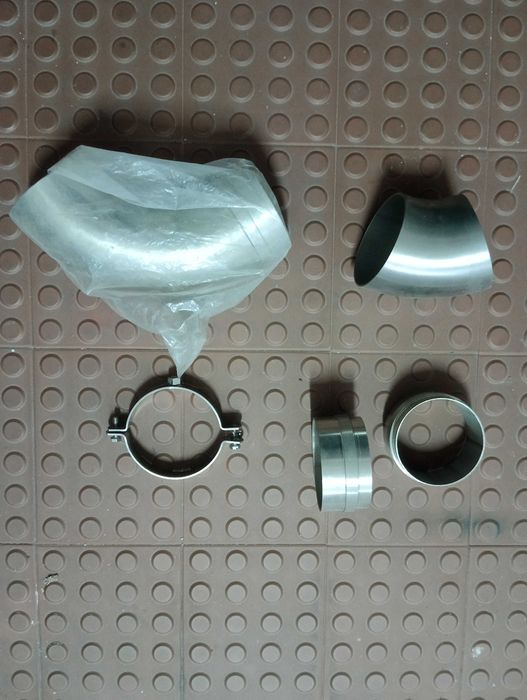 Tubo de queda para aguas pluviais - em aço inox, diâmetro 90 com 2,80 m de comprimento e 2 abraçadeiras