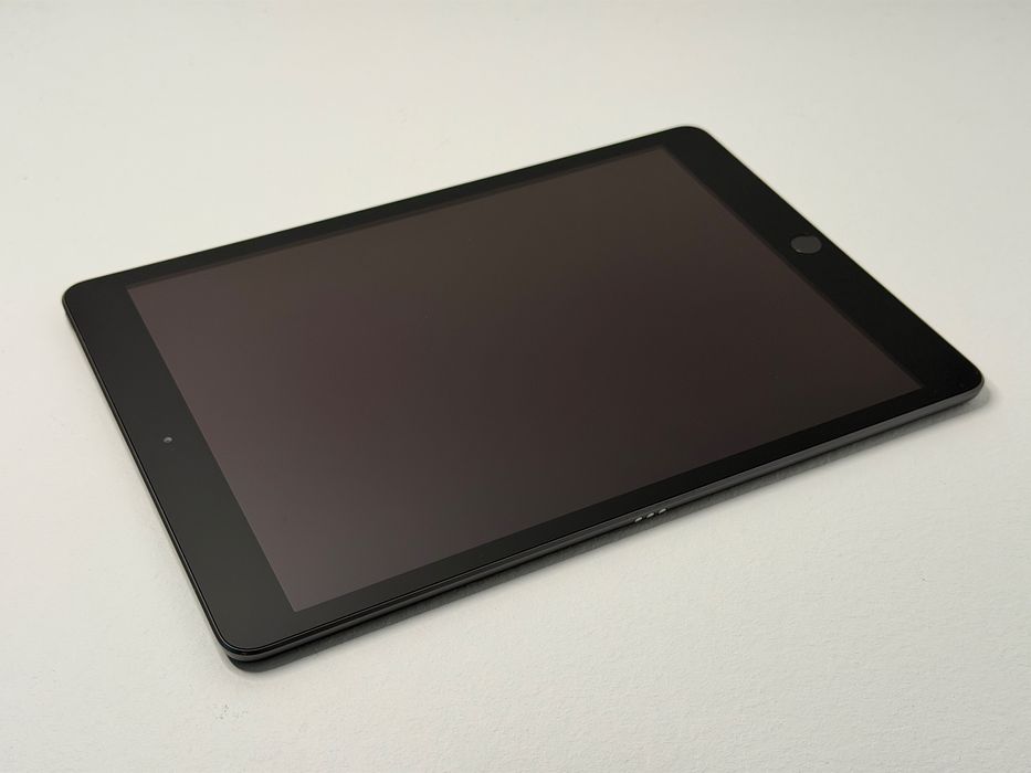 iPad 8. gen. (A2270) - 32GB - faktura VAT 23%