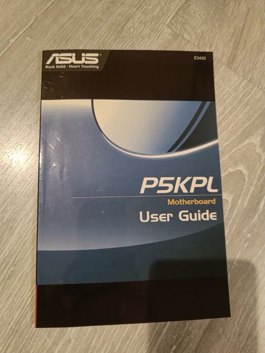ASUS komplet akcesoriów PC COM port kabel CD instrukcja Intel