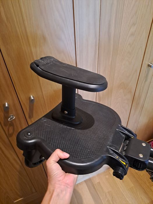 Adaptador Universal Com Roda E Assento Para Carrinho De Bebé Preto