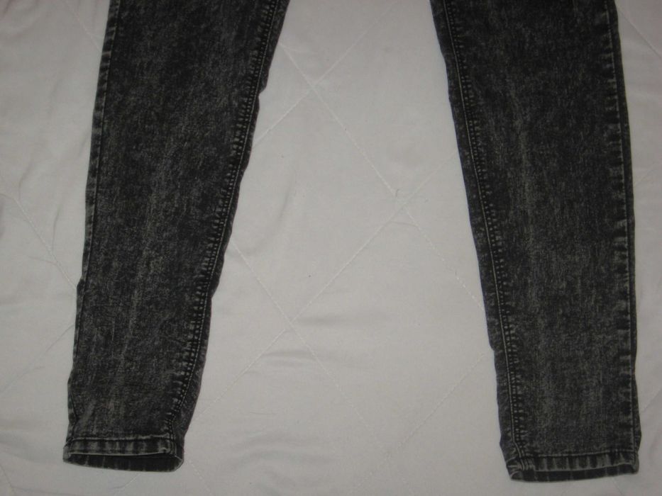 spodnie damskie Divided czarne 40 4 kieszenie L XL pas 82-92cm