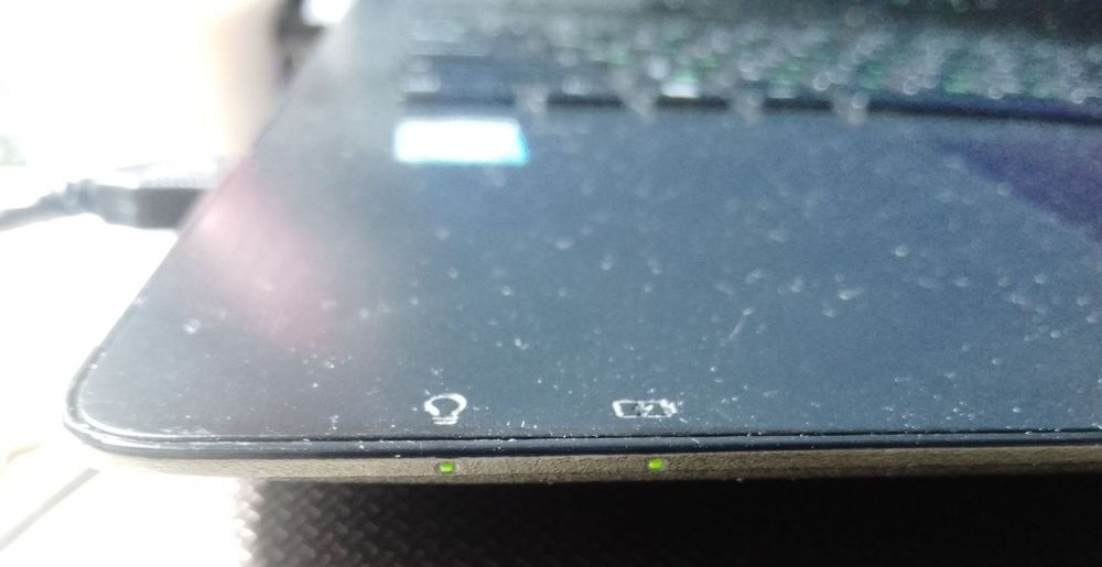 Ноутбук Asus X 553 MA 2.16 GHz батарея ОК.