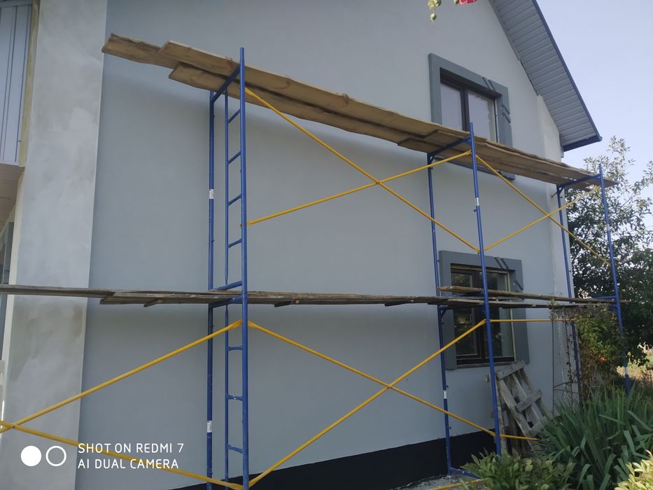 Виконуємо будівельні роботи.