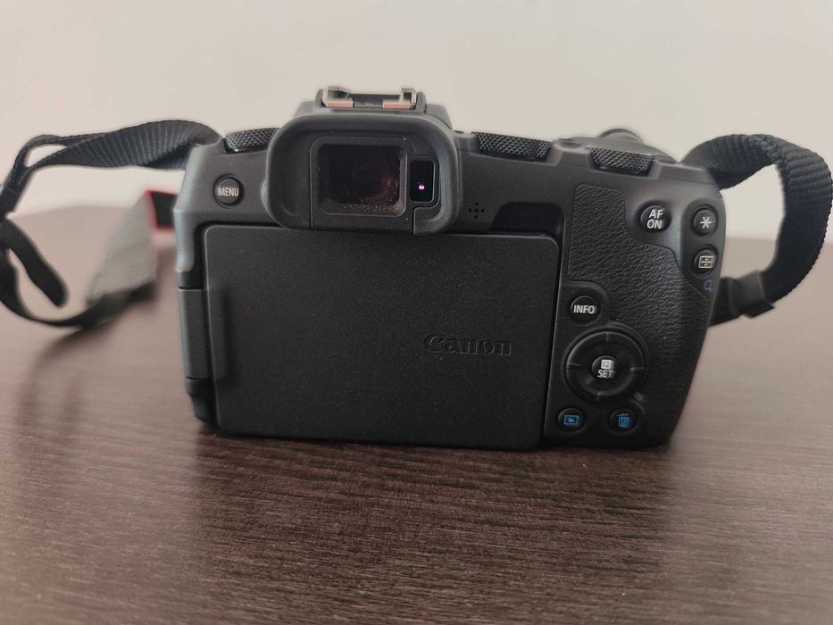 Canon EOS RP przebieg 797 zdjecia
