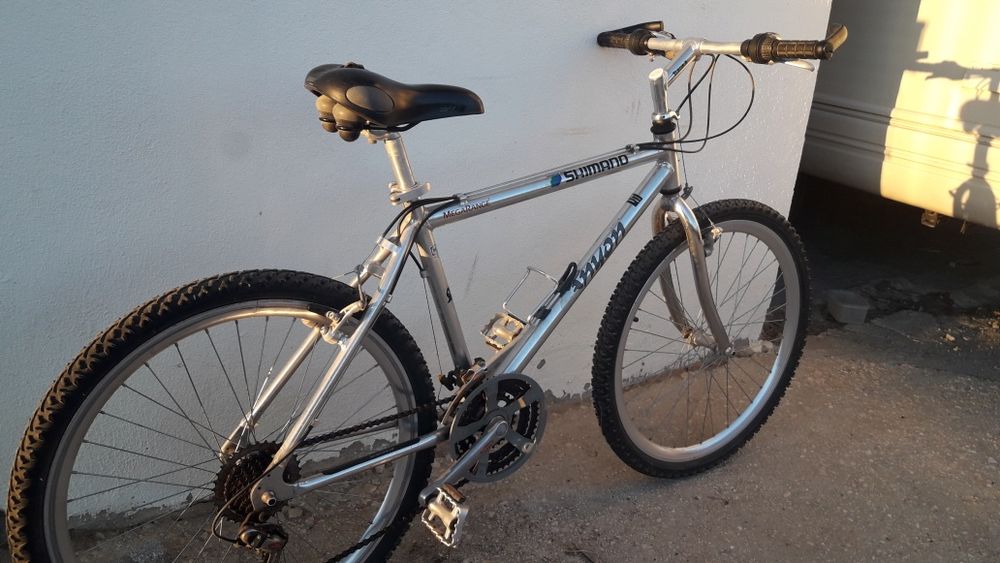 Bicicleta Shimano - toda em alumínio