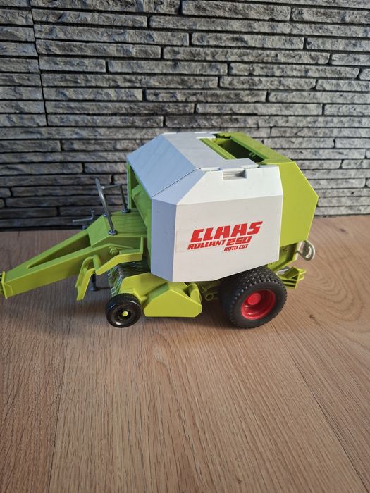Bruder Prasa Claas Rollant 250