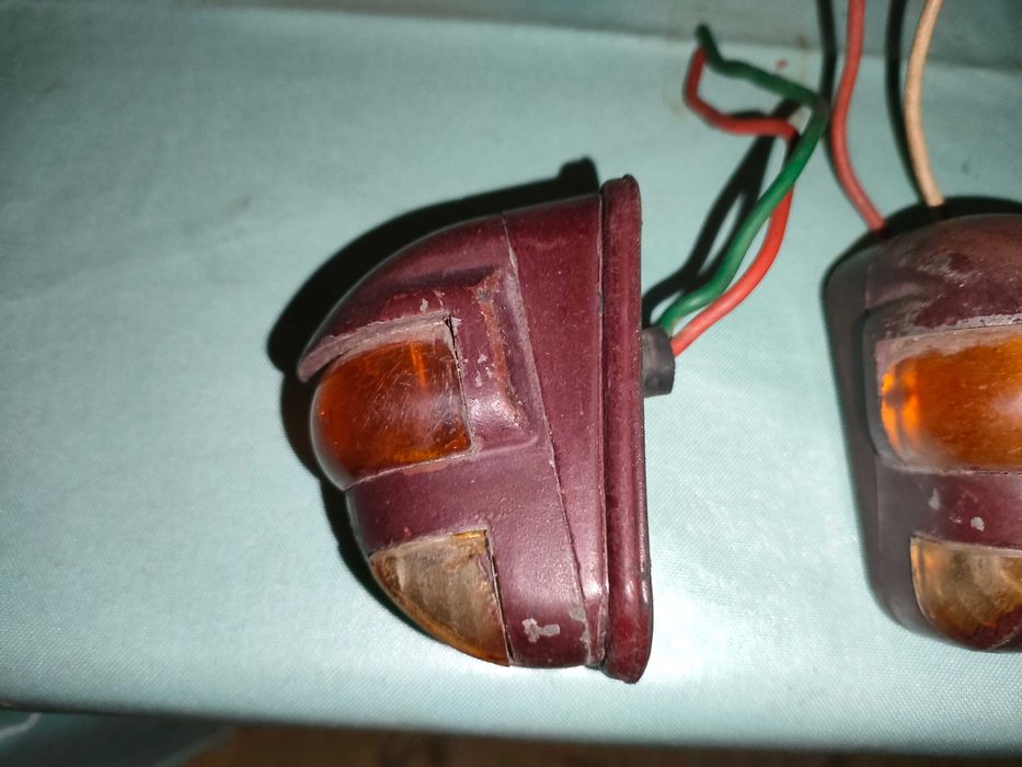 Volvo PV 444 farolins laterais