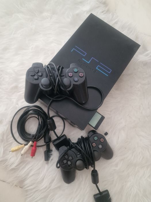 Playstation 2 com 2 comandos