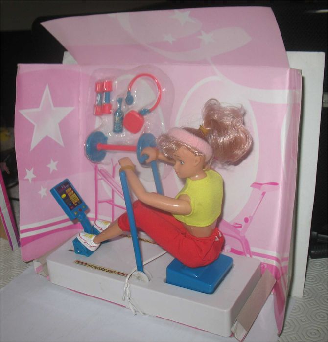 Boneca Vintage - Super Models Keep Fit - Musical Rowing Machine