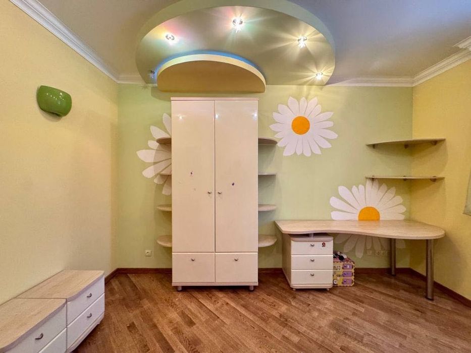 Продаж укомплектованої 3к квартири з якісним ремонтом