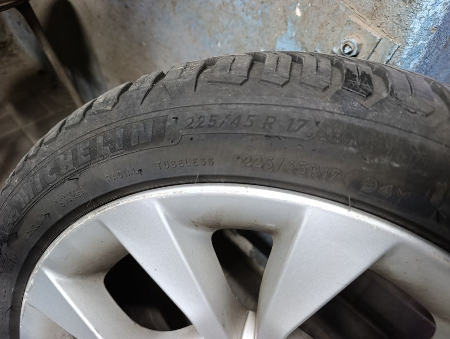 Opona Michelin 225/45 rok 2024