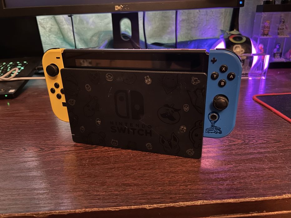Nintendo switch fortnite + Nintendo pad pro + 6 gier