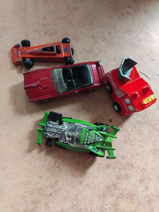 Машинки гоночние, и2