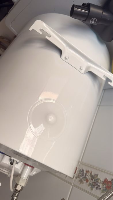 Termoacumulador Ariston BLU 1B 50L – Apenas 1 mês de uso