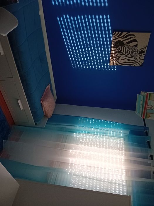 Cama solteiro com gavetas