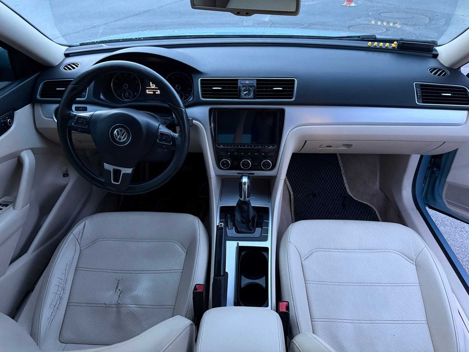 Volkswagen Passat 2012