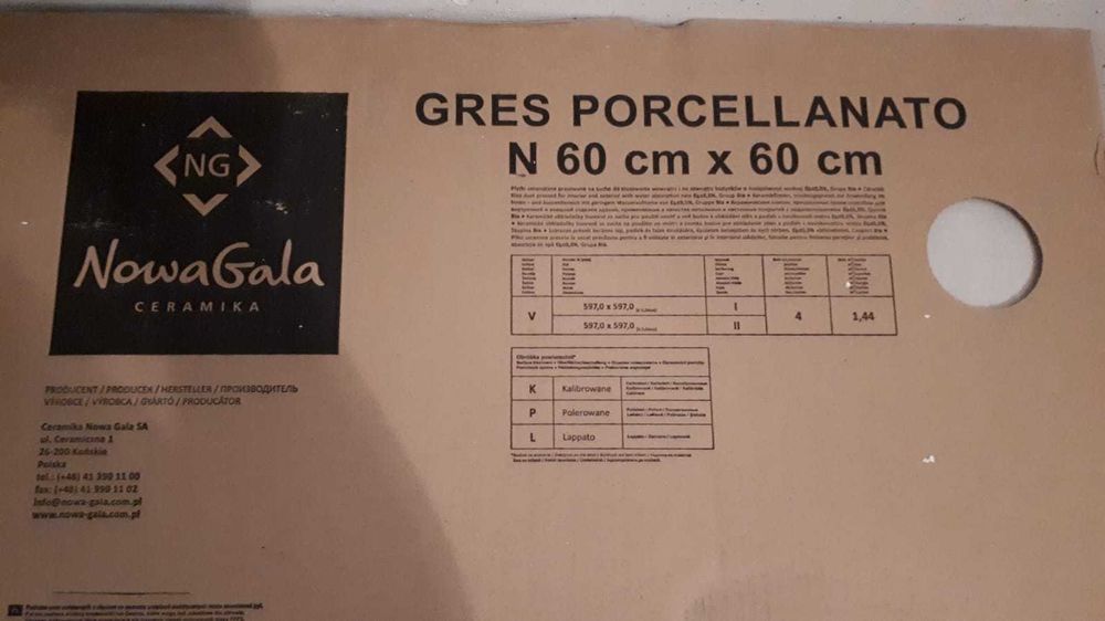 Gres szary gat. I polerowany 4,32 m2 Nowa Gala 83 zl/m2