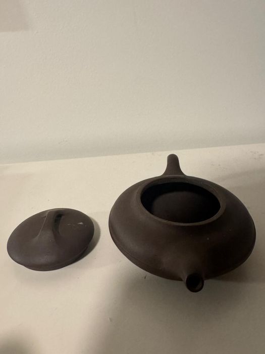 Bule Vintage da China de barro