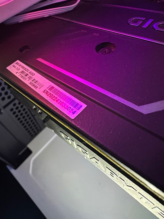 Gigabyte GTX 1660 Super 6GB – Excelente Estado