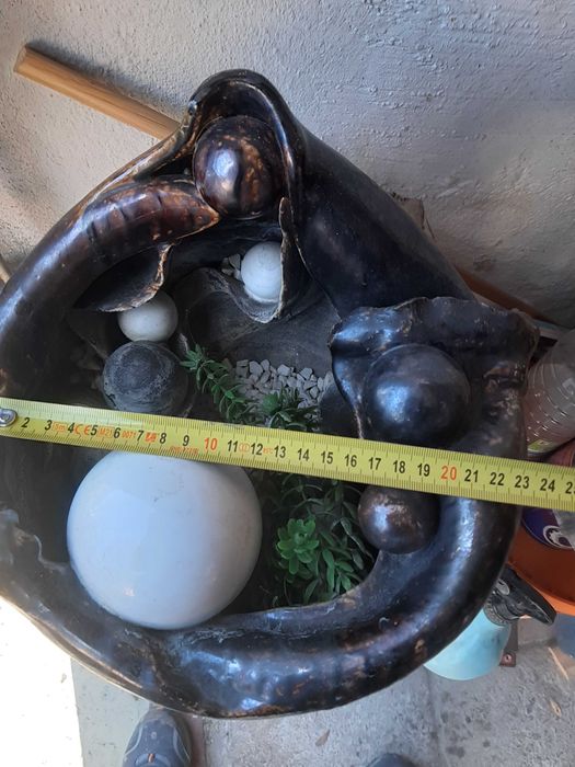 Mala fontanna ogrodowa