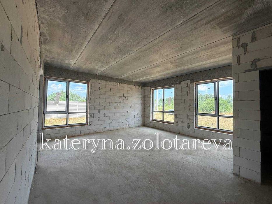 Продам  дом 108м2 в начале Большой Даниловки в коттеджном поселке с участком 10 соток!