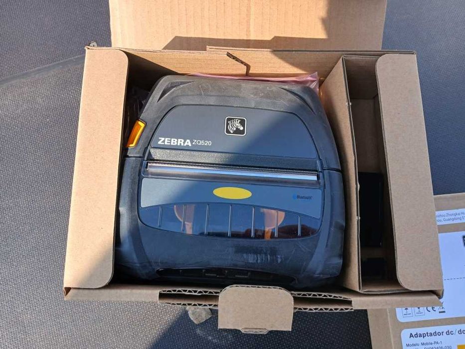 Przenośna drukarka etykiet Zebra ZQ520 nowa z ładowarką dla kurierów