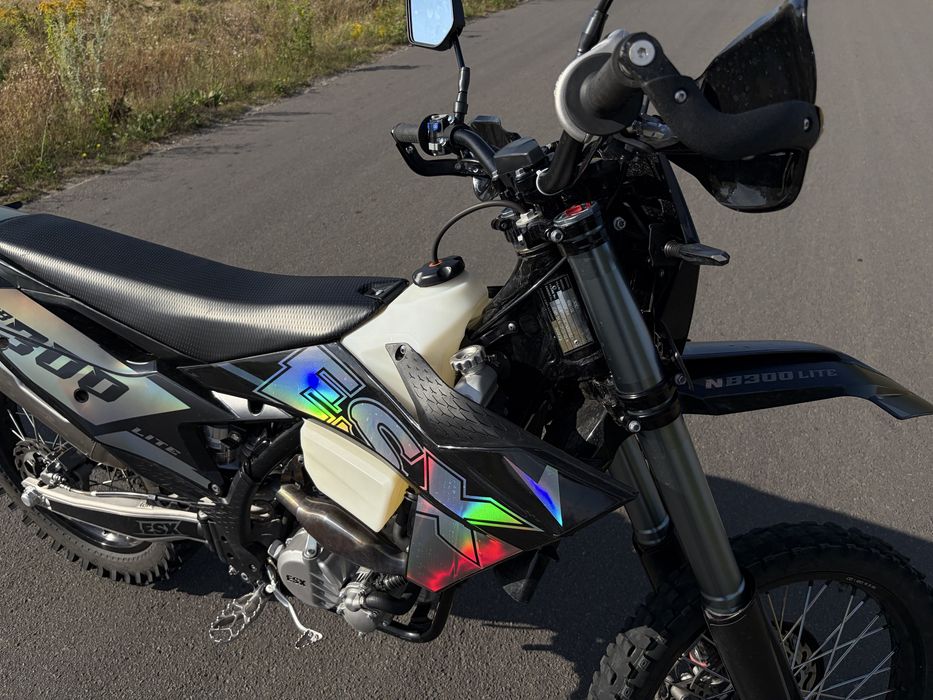 В продажі esx nb 300 lite II