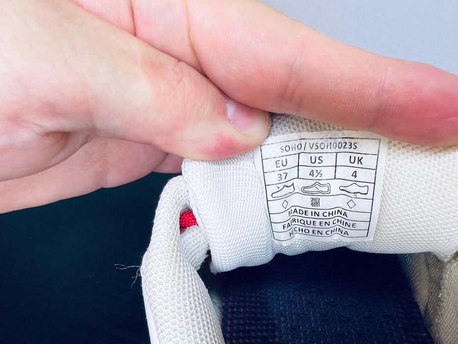 Кросівки Levis 37р 23.5см