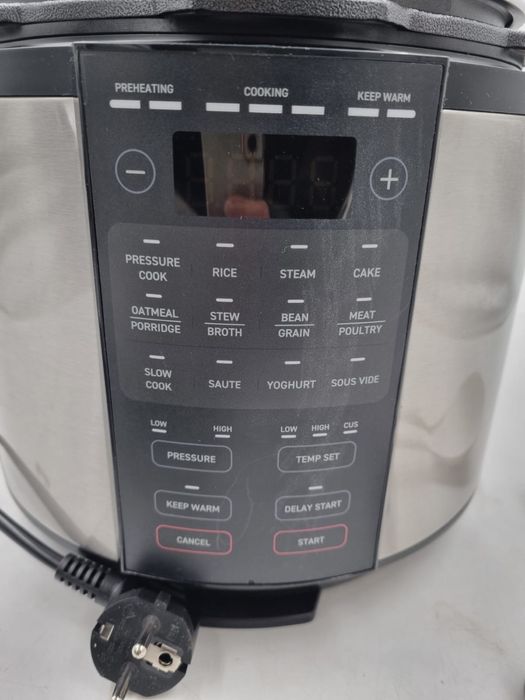 Szybkowar Cosori 9 w 1  multicooker