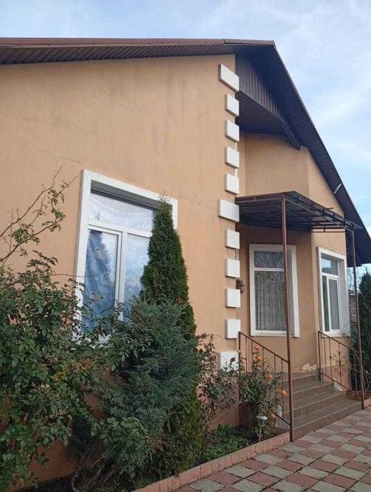 Продается дом современной постройки на Холодной горе
