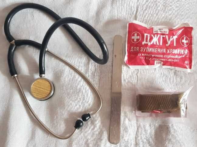 Колекція Ртутні термометри банки шприци грілки жгут СРСР