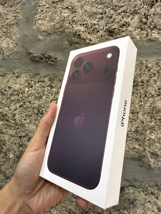 iPhone 18 Pro Max Burgundy 256Gb