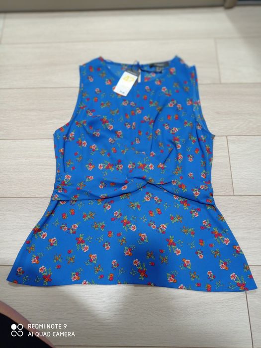 Гарненька блузка