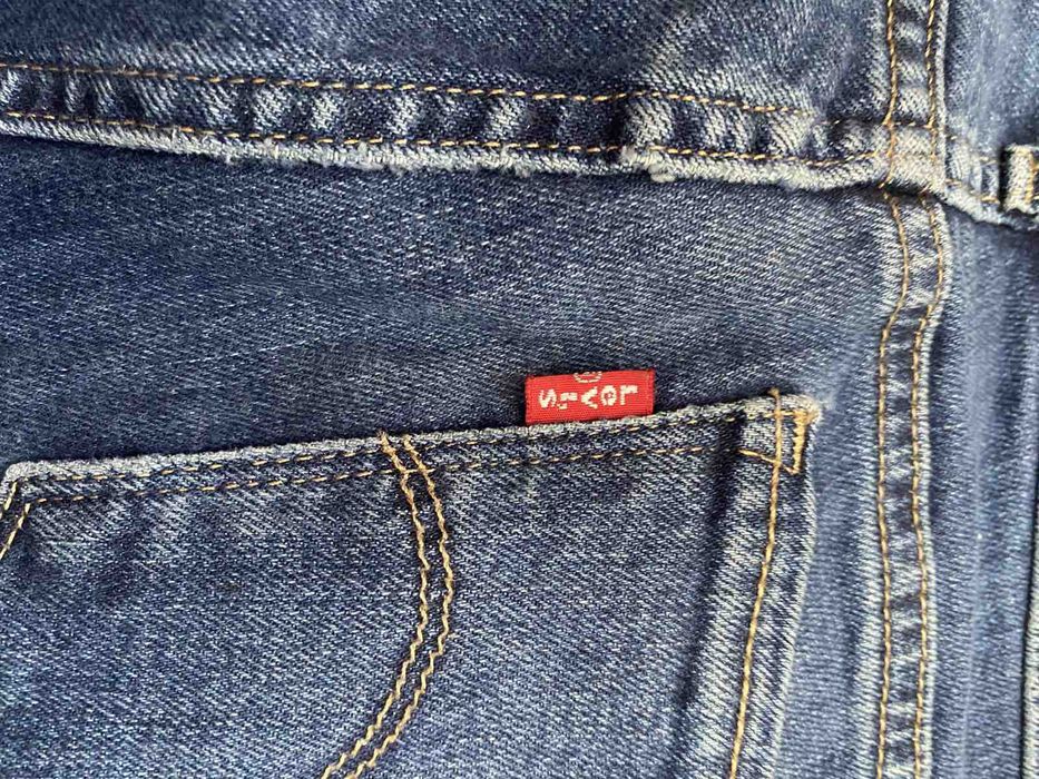 Продам джинси Levi's