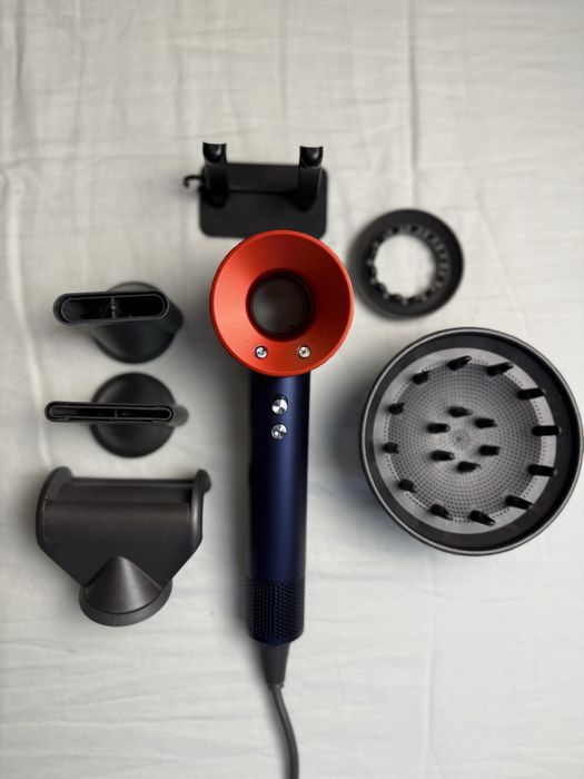 Dyson Supersonic фен для волосся — 5 насадок, 12 кольорів, новий