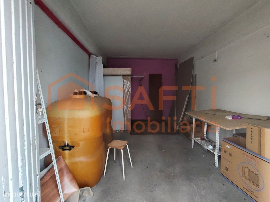 Garagem Em Coimbra Com 21 Mt²