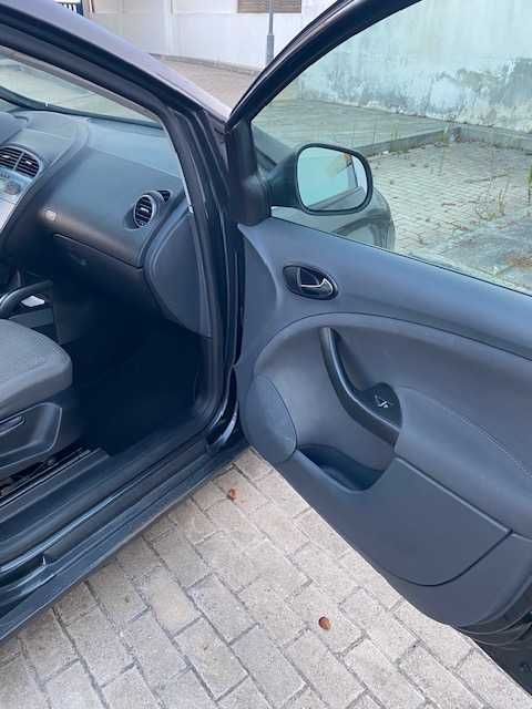 Vendo carro Seat Aleta XL