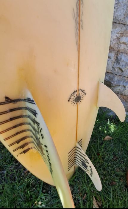 Prancha de surf classica - energia tropical