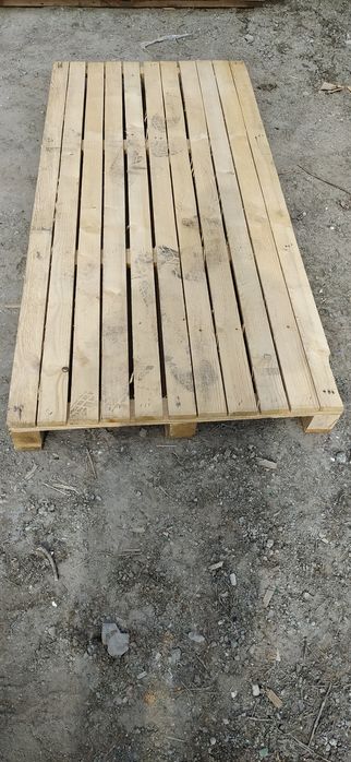 Sprzedam paletę drewnianą