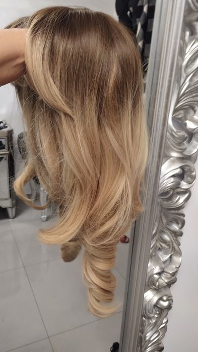 Włosy Toper z grzywką ombre