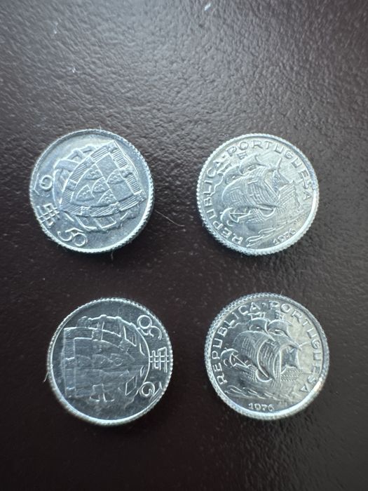 Lote de 10 Moedas de Macau (20, 5 e 1 Pataca + Avos)