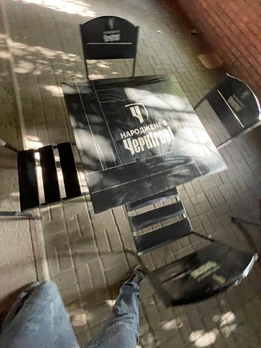 Продам набор мебели стол +стулья деревянные Черниговское.