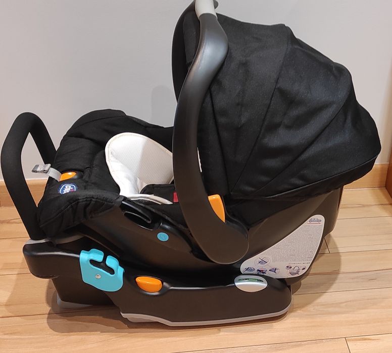 Carrinho, ovo e base para o ovo - Chicco427274648631398404
